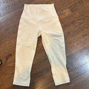 Women’s Cream Capri Leggings